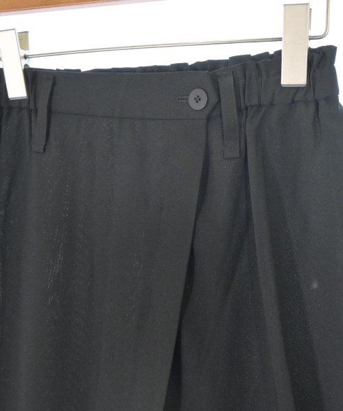 ISSEY MIYAKE（イッセイミヤケ）クロップドパンツ 黒 サイズ:2(M位) レディース/2200679058120