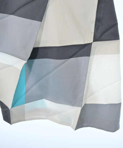 ISSEY MIYAKE（イッセイミヤケ）オールインワン/サロペット グレー サイズ:3(M位) レディース/2200679058137