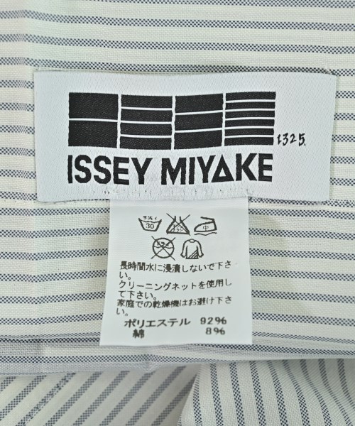ISSEY MIYAKE（イッセイミヤケ）カジュアルシャツ 白 サイズ:3(L位) レディース/2200679058144
