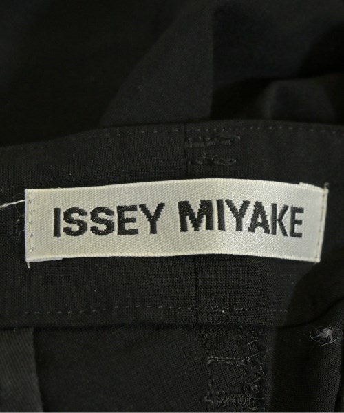 ISSEY MIYAKE（イッセイミヤケ）カーゴパンツ 黒 サイズ:2(M位) メンズ/2200679725107