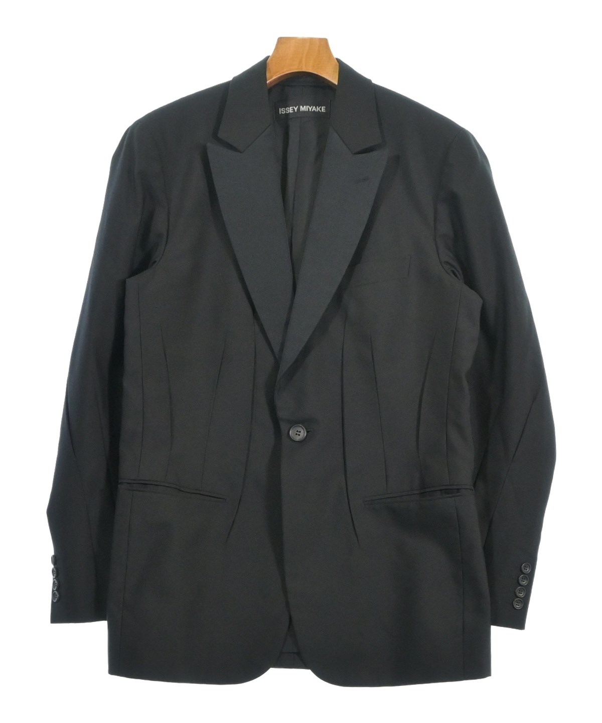 issei miyake men テーラードジャケット&パンツ　ブラック イッセイミヤケ メンISSEY MIYAKE MEN カウレザーテーラードジャケット