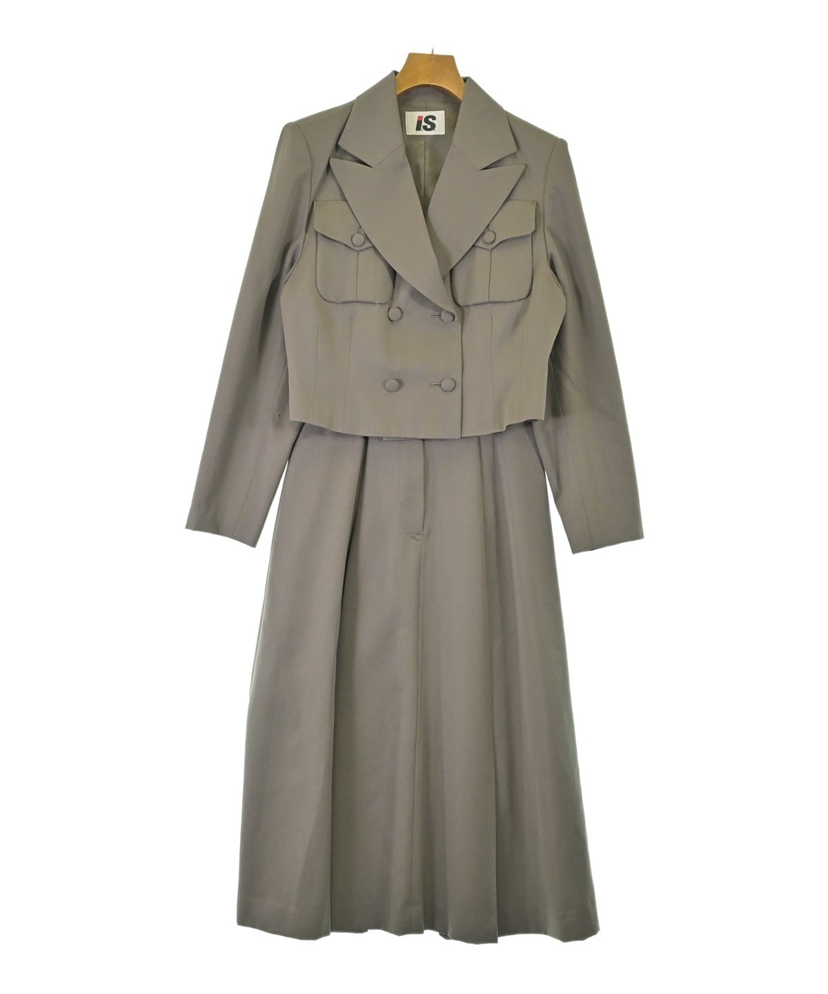 ISSEY MIYAKE（イッセイミヤケ）その他 カーキ サイズ:9(M位