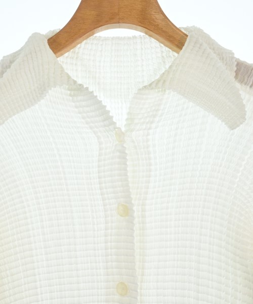 ISSEY MIYAKE（イッセイミヤケ）カジュアルシャツ 白 サイズ:M レディース/2200694066018