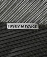 ISSEY MIYAKE（イッセイミヤケ）ストール グレー サイズ:- レディース/2200693880035