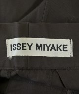 ISSEY MIYAKE（イッセイミヤケ）スラックス 茶 サイズ:M レディース/2200694849031