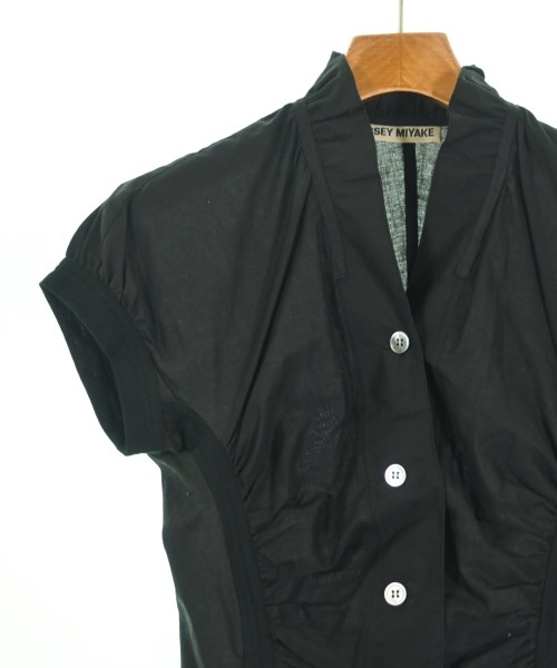 ISSEY MIYAKE（イッセイミヤケ）カジュアルシャツ 黒 サイズ:2(M位) レディース/2200682438049