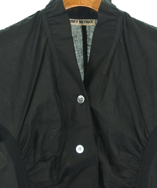 ISSEY MIYAKE（イッセイミヤケ）カジュアルシャツ 黒 サイズ:2(M位) レディース/2200682438049