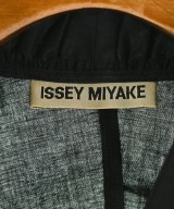 ISSEY MIYAKE（イッセイミヤケ）カジュアルシャツ 黒 サイズ:2(M位) レディース/2200682438049