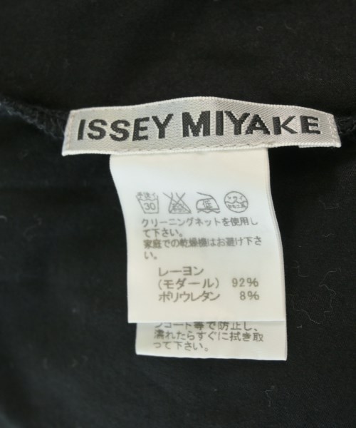 ISSEY MIYAKE（イッセイミヤケ）Tシャツ・カットソー 黒 サイズ:2(M位) レディース/2200688220051
