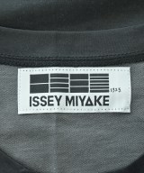 ISSEY MIYAKE（イッセイミヤケ）Tシャツ・カットソー 黒 サイズ:2(M位) レディース/2200695356095