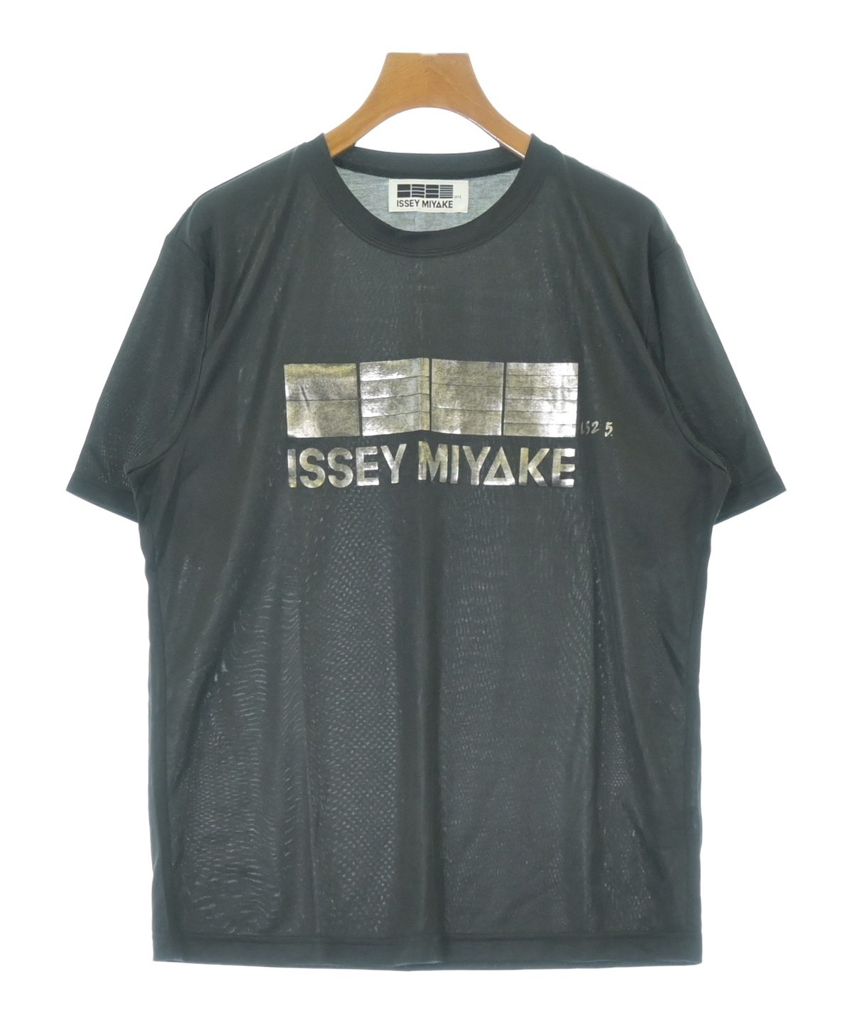 2860　ISSEY MIYAKE　黒柄カットソー　サイズ2 ISSEY MIYAKE（イッセイミヤケ）Tシャツ・カットソー 黒 サイズ:2(M位
