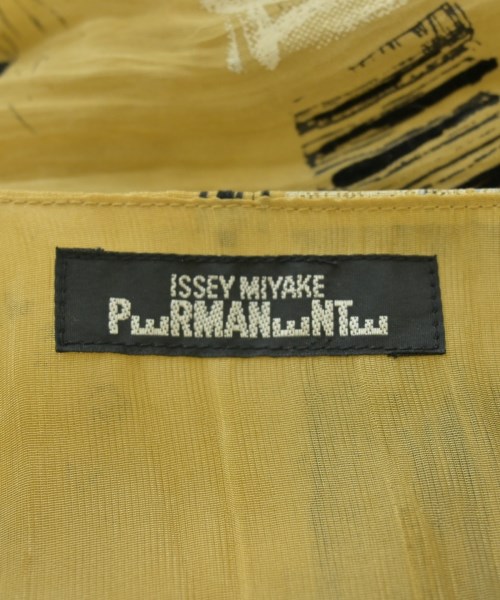 ISSEY MIYAKE（イッセイミヤケ）その他 ベージュ サイズ:M レディース/2200690000023