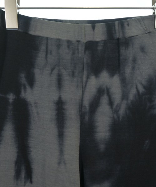 ISSEY MIYAKE（イッセイミヤケ）その他 グレー サイズ:M レディース/2200690000108