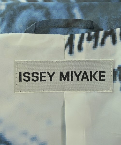 ISSEY MIYAKE（イッセイミヤケ）ステンカラーコート その他（柄物・カラフル） サイズ:2(M位) レディース/2200693799023