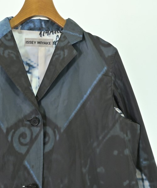 ISSEY MIYAKE（イッセイミヤケ）ステンカラーコート その他（柄物・カラフル） サイズ:2(M位) レディース/2200693799023