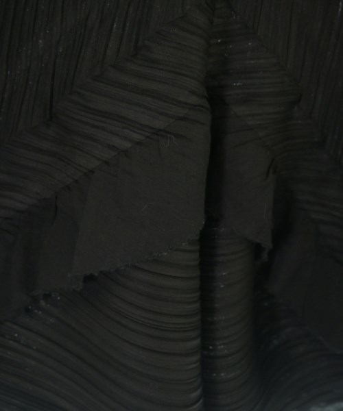 ISSEY MIYAKE（イッセイミヤケ）ひざ丈スカート 黒 サイズ:3(L位) レディース/2200696290572