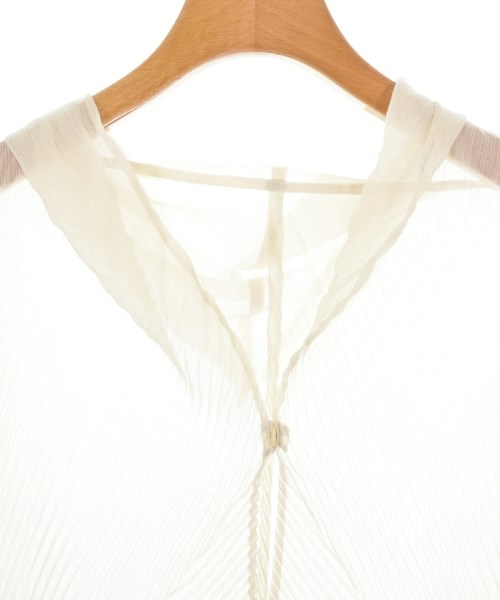 ISSEY MIYAKE（イッセイミヤケ）ブラウス ベージュ サイズ:2(M位) レディース/2200698714038