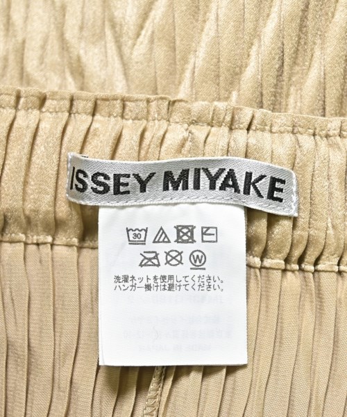 ISSEY MIYAKE（イッセイミヤケ）ロング・マキシ丈スカート ベージュ サイズ:2(M位) レディース/2200655484059