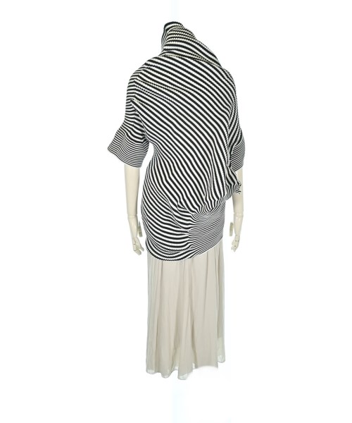 ISSEY MIYAKE（イッセイミヤケ）ニット・セーター 黒 サイズ:2(M位) レディース/2200655484257