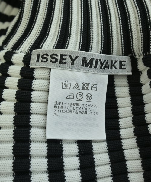 ISSEY MIYAKE（イッセイミヤケ）ニット・セーター 黒 サイズ:2(M位) レディース/2200655484257