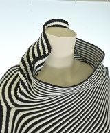 ISSEY MIYAKE（イッセイミヤケ）ニット・セーター 黒 サイズ:2(M位) レディース/2200655484257