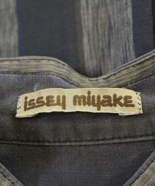 ISSEY MIYAKE（イッセイミヤケ）カジュアルシャツ グレー サイズ:M メンズ/2200656487189