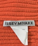 ISSEY MIYAKE（イッセイミヤケ）ニット・セーター オレンジ サイズ:2(M位) レディース/2200658119033