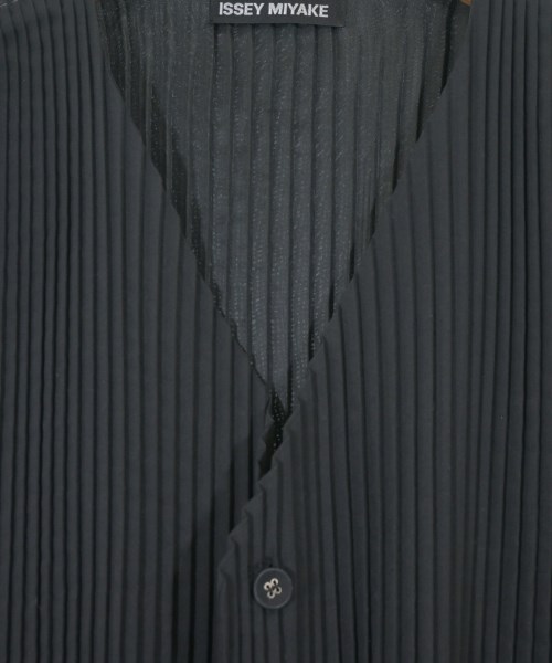ISSEY MIYAKE（イッセイミヤケ）カジュアルシャツ 黒 サイズ:3(L位) メンズ/2200657855062