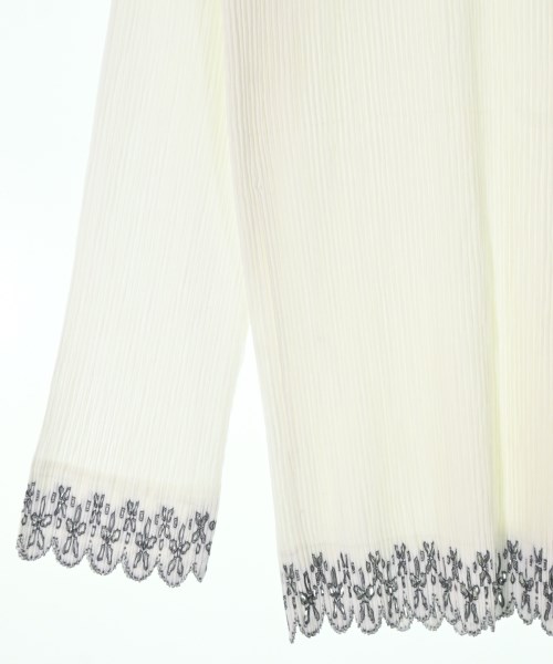 ISSEY MIYAKE（イッセイミヤケ）ジャケット 白 サイズ:2(M位) レディース/2200659703095