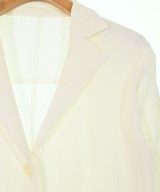 ISSEY MIYAKE（イッセイミヤケ）ジャケット 白 サイズ:2(M位) レディース/2200659703095