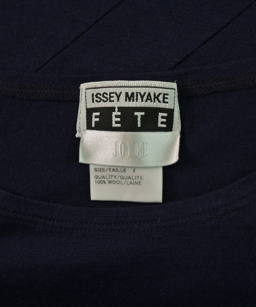 ISSEY MIYAKE（イッセイミヤケ）Tシャツ・カットソー 紺 サイズ:2(M位) レディース/2200653812359