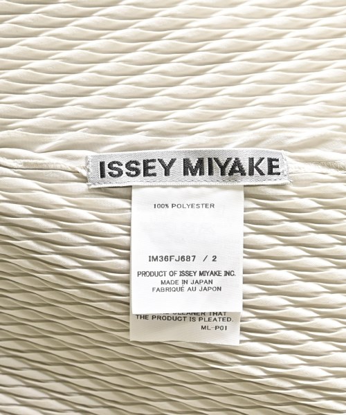 ISSEY MIYAKE（イッセイミヤケ）ブラウス グレー サイズ:2(M位) レディース/2200653812533