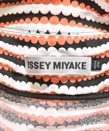 ISSEY MIYAKE（イッセイミヤケ）その他 オレンジ サイズ:2(M位) レディース/2200653812557