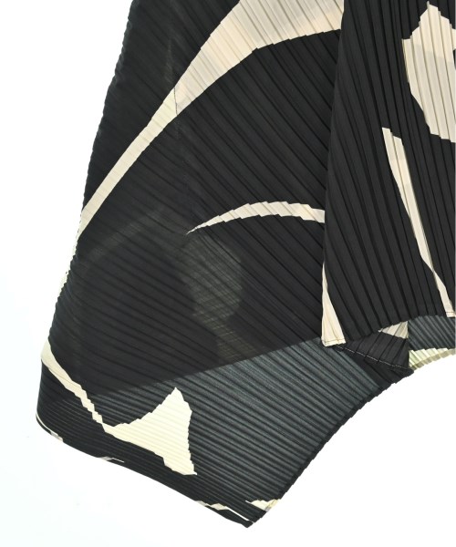 ISSEY MIYAKE（イッセイミヤケ）ワンピース 黒 サイズ:2(M位) レディース/2200653812892