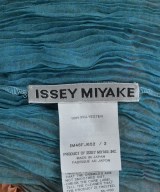ISSEY MIYAKE（イッセイミヤケ）ブラウス 青 サイズ:2(M位) レディース/2200653887210