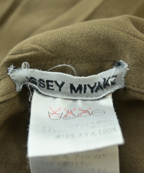 ISSEY MIYAKE（イッセイミヤケ）カジュアルシャツ 茶 サイズ:M メンズ/2200660441030