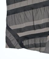 ISSEY MIYAKE（イッセイミヤケ）その他 グレー サイズ:2(M位) レディース/2200661601105