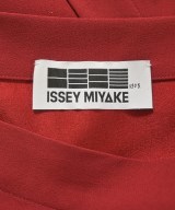 ISSEY MIYAKE（イッセイミヤケ）ワンピース 赤 サイズ:-(M位) レディース/2200662013051