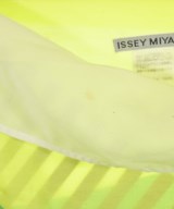 ISSEY MIYAKE（イッセイミヤケ）カジュアルシャツ 黄 サイズ:2(M位) レディース/2200708341346