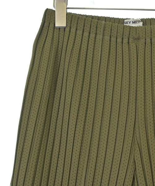 ISSEY MIYAKE（イッセイミヤケ）その他 カーキ サイズ:-(S位) レディース/2200711160170