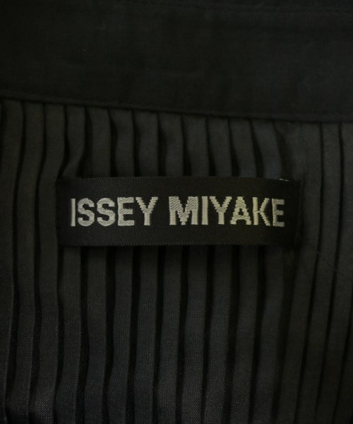 ISSEY MIYAKE（イッセイミヤケ）カジュアルシャツ 黒 サイズ:2(M位) メンズ/2200711886032