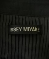 ISSEY MIYAKE（イッセイミヤケ）カジュアルシャツ 黒 サイズ:2(M位) メンズ/2200711886032