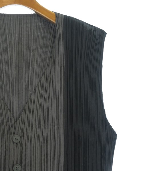 ISSEY MIYAKE（イッセイミヤケ）ベスト グレー サイズ:M レディース/2200709911036