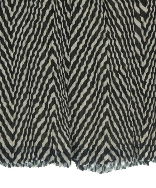 ISSEY MIYAKE（イッセイミヤケ）ひざ丈スカート 黒 サイズ:2(M位) レディース/2200713811070