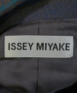 ISSEY MIYAKE（イッセイミヤケ）その他 グレー サイズ:2(M位) レディース/2200714266015