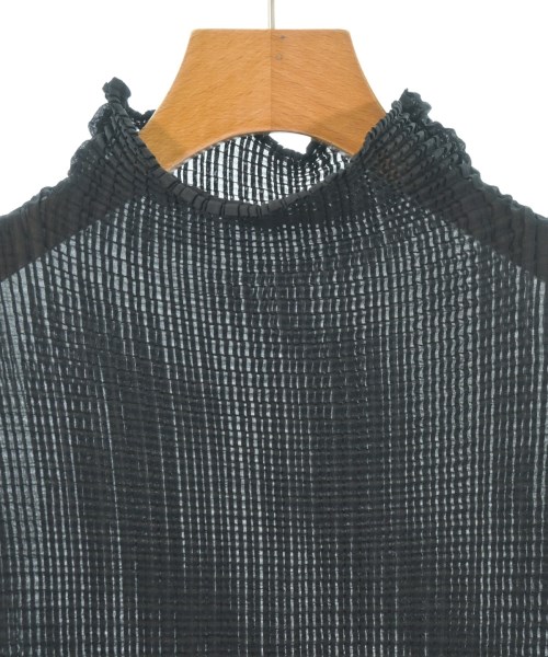 ISSEY MIYAKE（イッセイミヤケ）カジュアルシャツ 黒 サイズ:2(M位) レディース/2200712245043