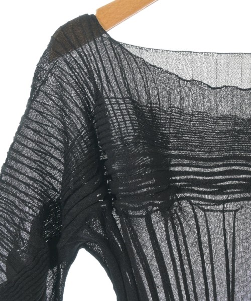 ISSEY MIYAKE（イッセイミヤケ）ニット・セーター 黒 サイズ:2(M位) レディース/2200712245067