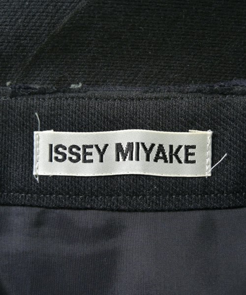 ISSEY MIYAKE（イッセイミヤケ）ひざ丈スカート 黒 サイズ:2(M位) レディース/2200716332060