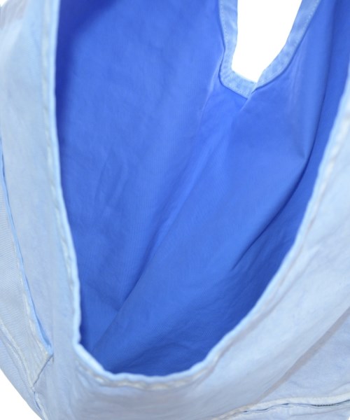 ISSEY MIYAKE（イッセイミヤケ）ショルダーバッグ 青 サイズ:- レディース/2200716332077