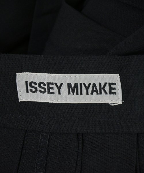 ISSEY MIYAKE（イッセイミヤケ）ひざ丈スカート 黒 サイズ:M レディース/2200716417095